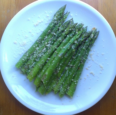 garlic-parmesan asparagus